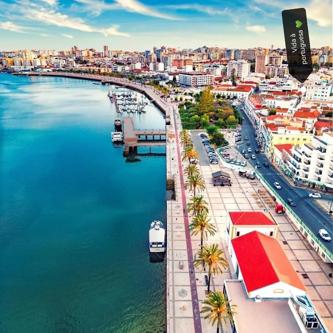 Vida A Portuguesa: Charming Portuguese-Style Apartment Portimao