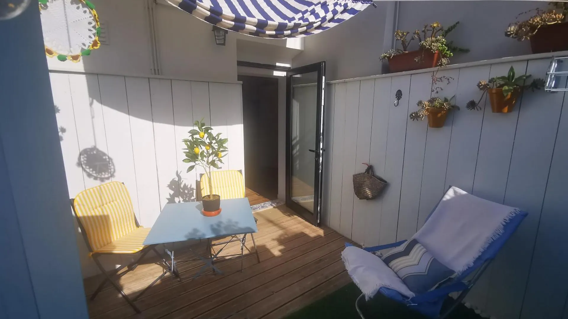 Vida A Portuguesa: Charming Portuguese-Style Apartment Portimao